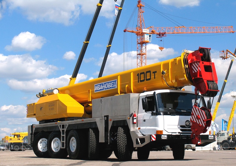 Автокран Ивановец КС-8973 грузоподъемностью 100 тонн